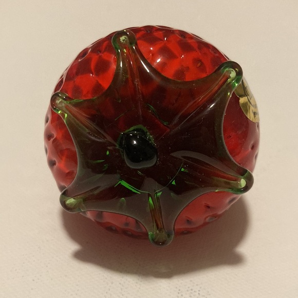 Strawberry Hand Blown Glass Imperial Enterprises Glass Fruit - Picture 3 of 3